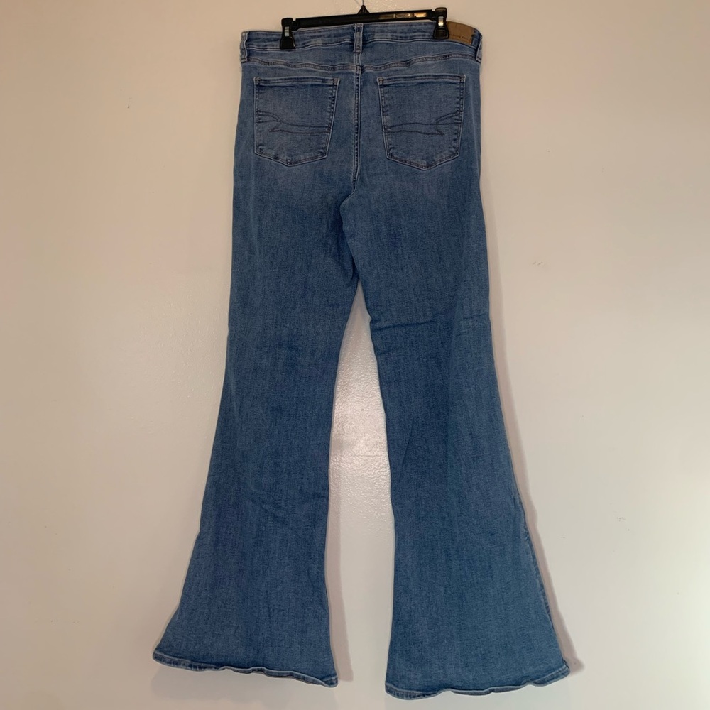 American Eagle Outfitters High Rise Flare Jeans - Picture 2 of 10